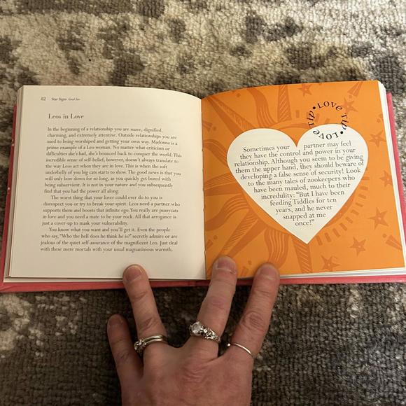 Good Sex -Star Signs Astrology Book (Hardcover) - Picture 2 of 3